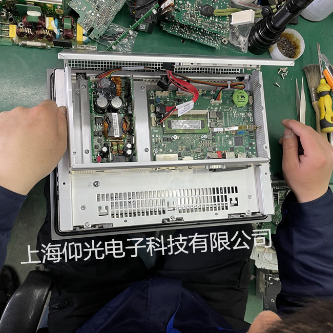 ���᠖�����C�|�������ؙC�S��