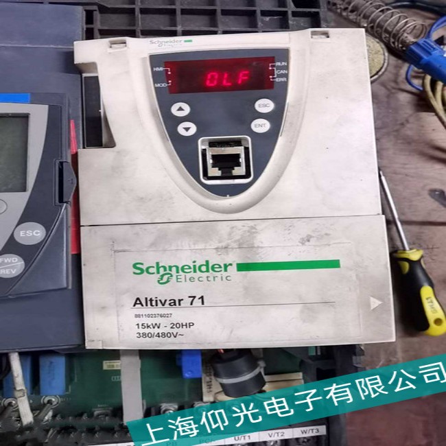 ����Schneiderʩ�͵�ATV61HU15N4Z׃�l��늉��󾯹��ϾS��