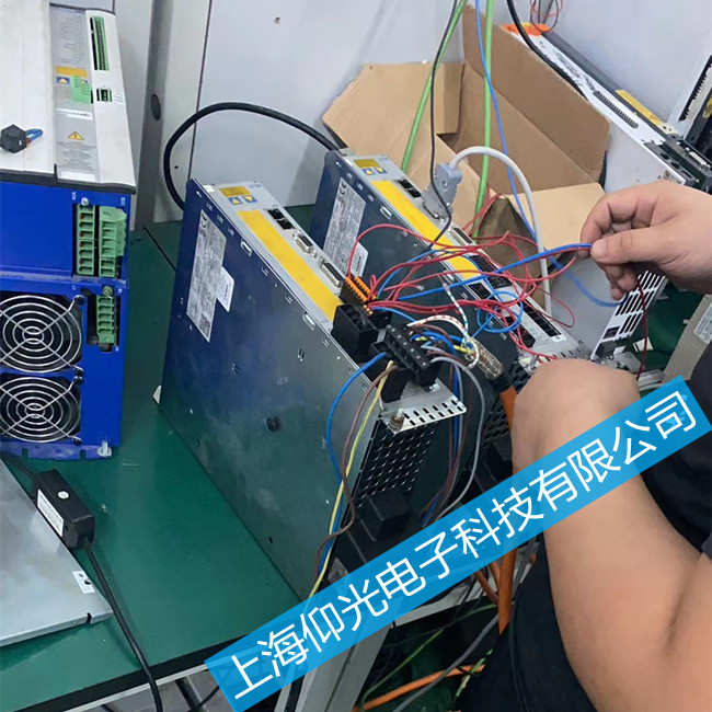 ɽ�|�Ơ�Ħ���ŷ������󾯹���n169�S�ރr��