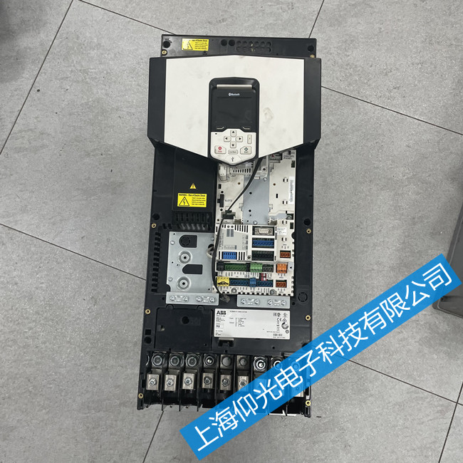 ABB׃�l���S��ACS880-01-246A-3+D150��7112�S��