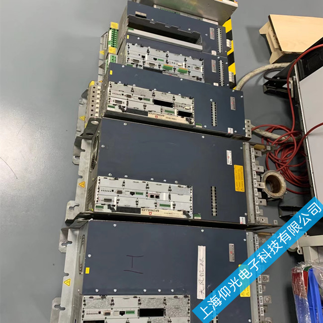 գBaumuellerŷ늙CȦp̎